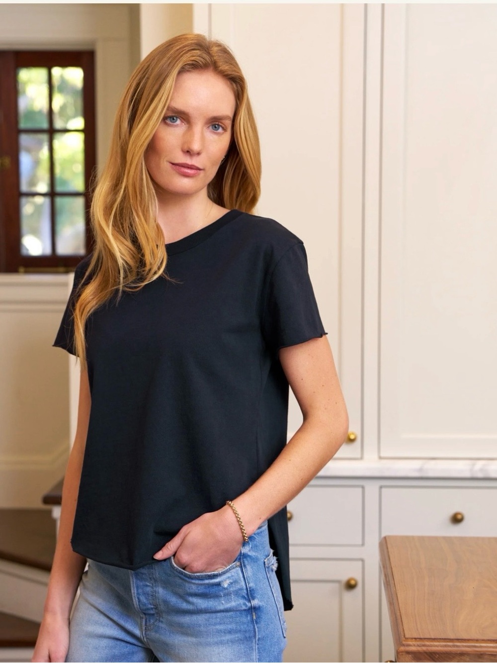 Frank & Eileen Black Short Sleeve Theo Crew Tee - size M